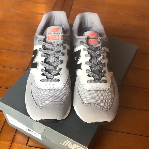 New in Box, New Balance, Size 10, ML574JHV - Picture 2 of 8